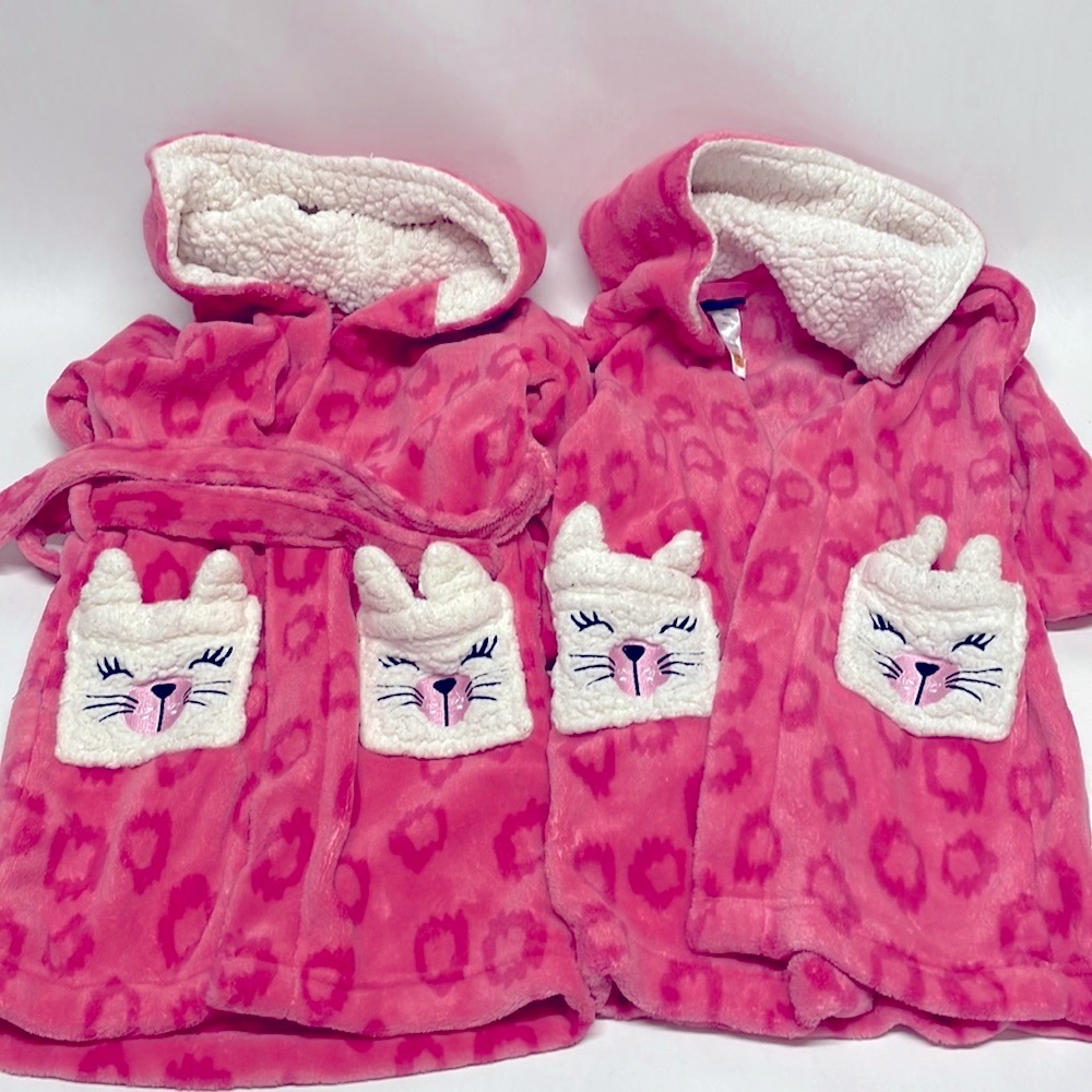 Pekkle bath robe bundle (size 6)